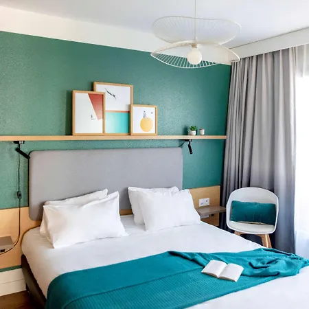 Aparthotel Adagio Centre 4*